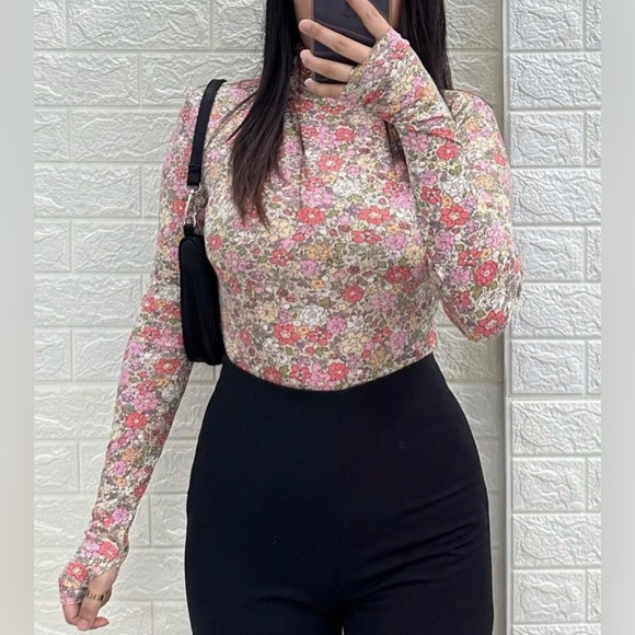 H&M Turtle Neck Bodysuit w/ thumb hole | Floral - Picture 1 of 9